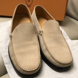 Men’s TOD’S nude colored leather loafers size 8
